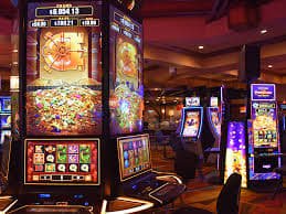 gbo303 slot app on mobile phone showing Infinite Blackjack tables and live stream